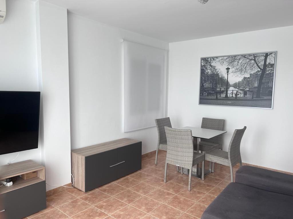 Apartamentos La Caleta カレタ・デ・ベレス エクステリア 写真