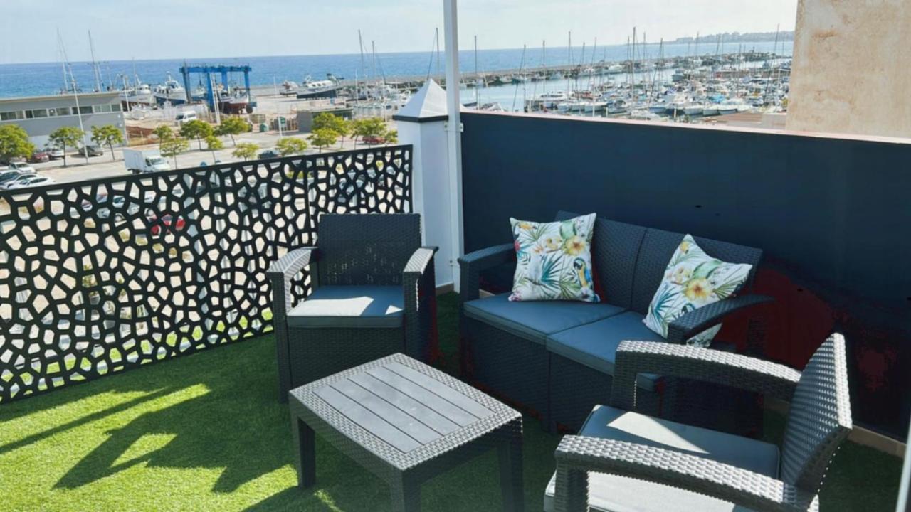 Apartamentos La Caleta カレタ・デ・ベレス エクステリア 写真