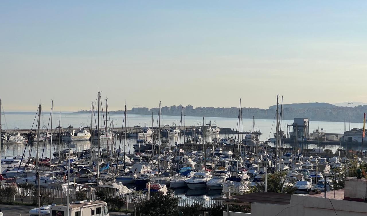 Apartamentos La Caleta カレタ・デ・ベレス エクステリア 写真